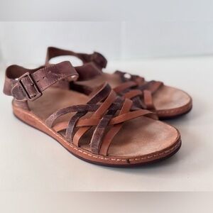 Chaco Fallon Brown Leather Outdoor Trail Strappy Toasted Brown Sandals Size 7